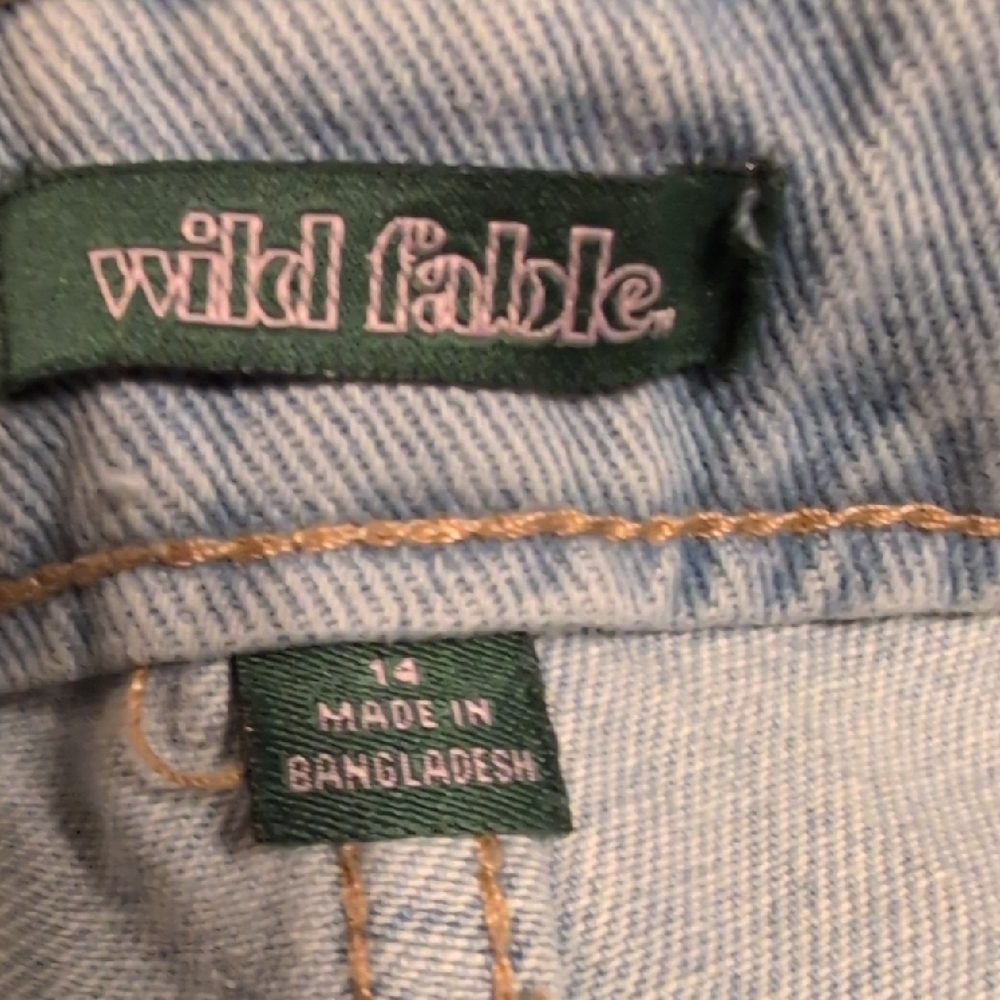 WILD FABLE Womens Light Wash Highest Rise Cut-Off Distressed Jean Shorts - Picture 4 of 15